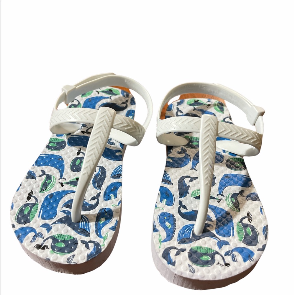 Kids Mini Whales Rubber Sandals.